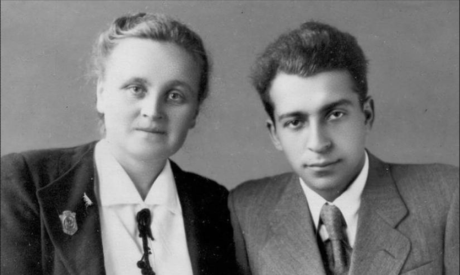 Профессора Е.М. Думенова и А.С. Саратиков, 1950-е гг.jpg