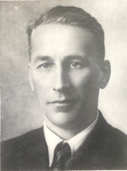 Ходкевич С.П., директор ТМИ. Из альбома 1952 г.jpg